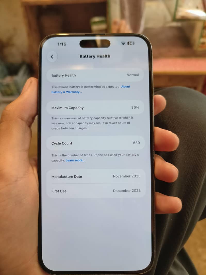 Apple iPhone 15 Pro Max 4