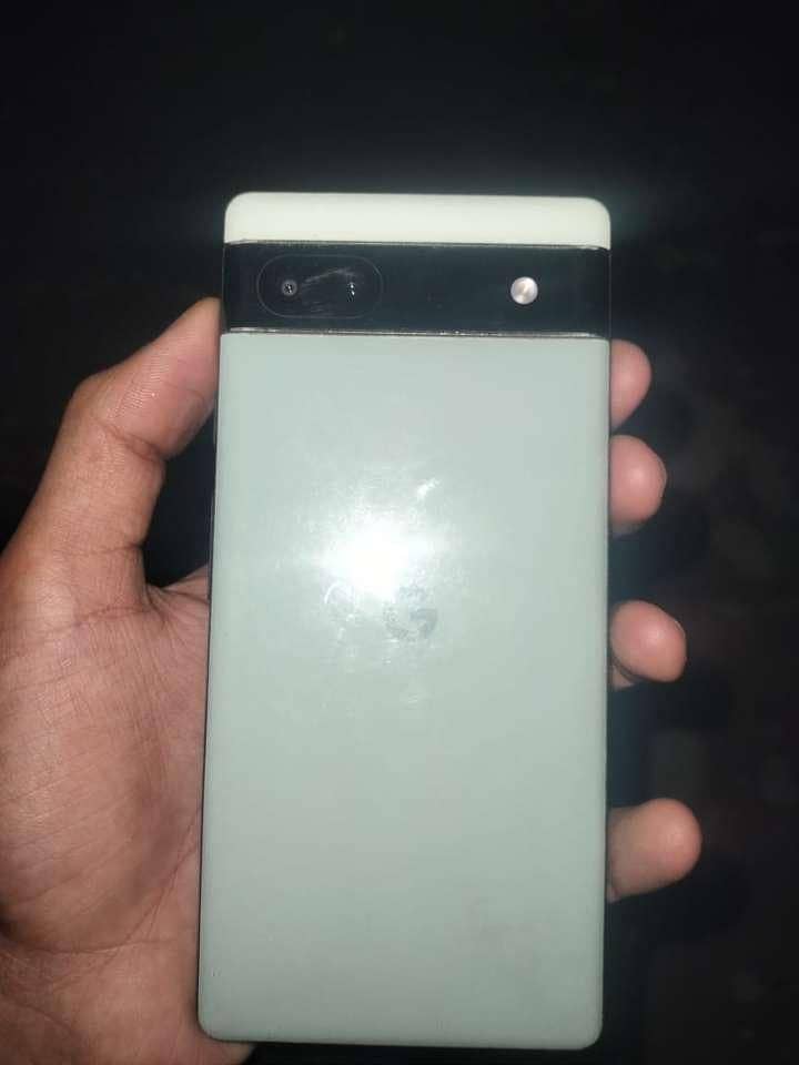 Google Pixel 6a 0