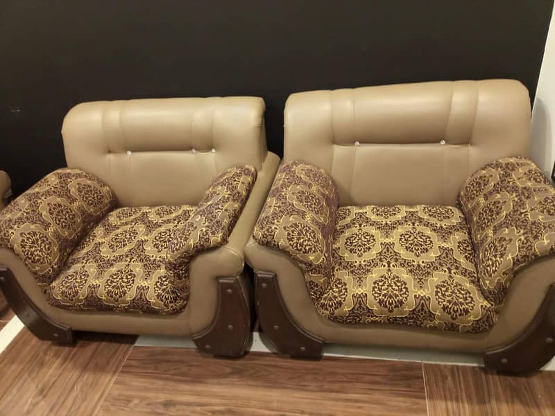 7 seater Sofa set 0