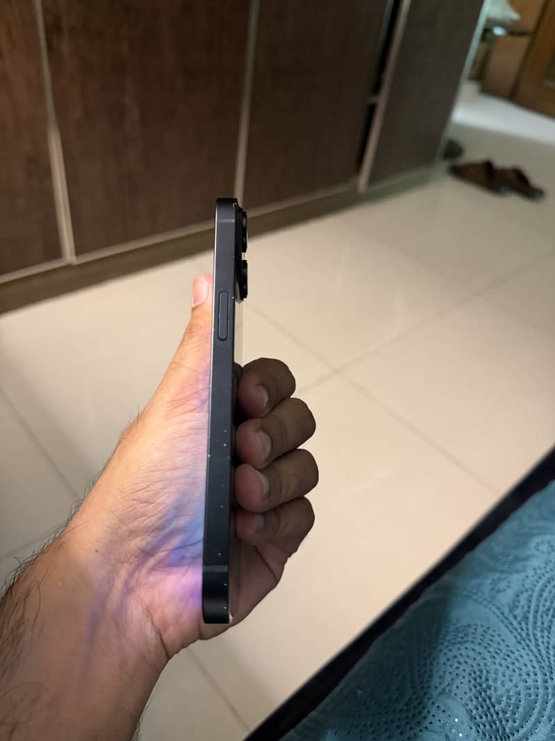 Apple iPhone 14 2