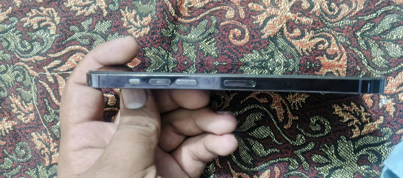 Apple iPhone 14 Pro Max 5