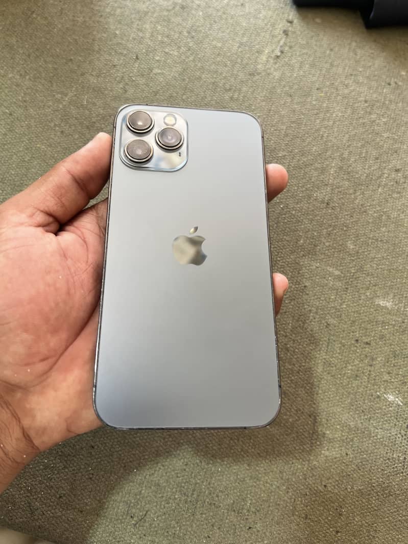 Apple iPhone 12 Pro Max 2