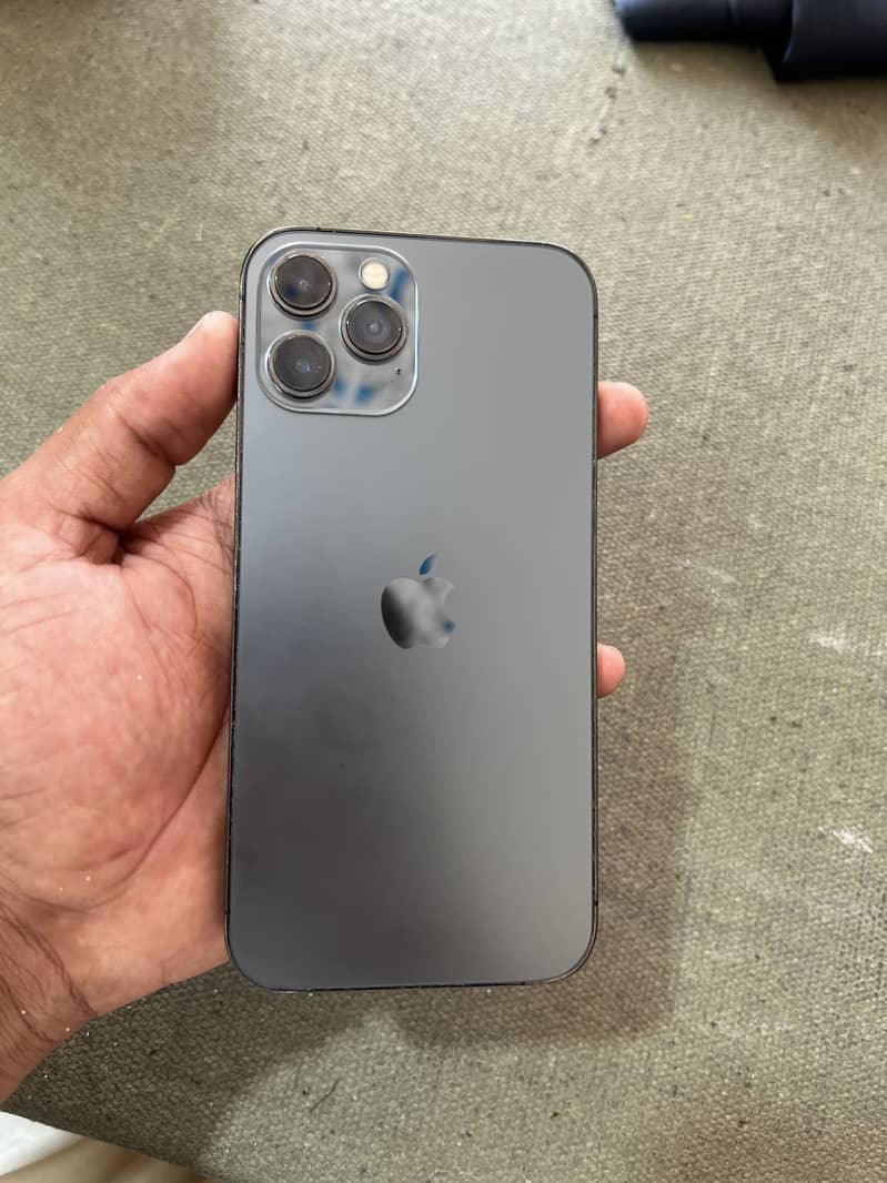 Apple iPhone 12 Pro Max 3