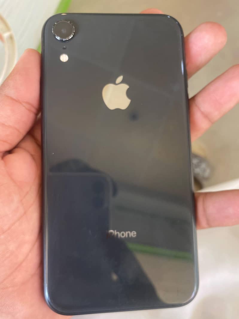 Apple iPhone XR 0
