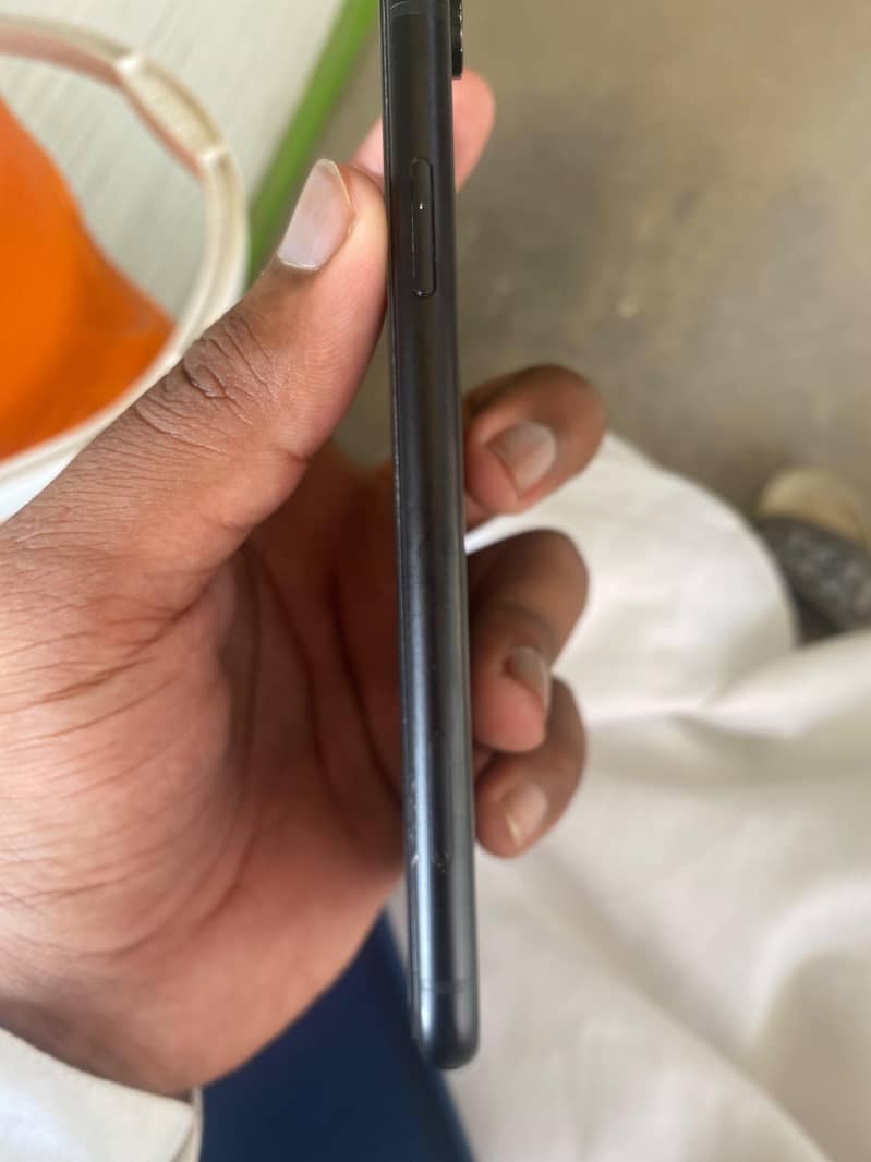 Apple iPhone XR 3
