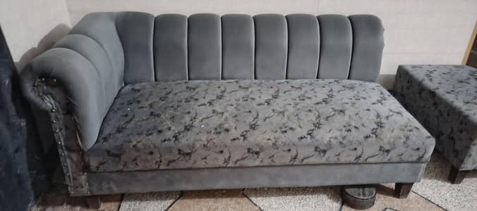 6 seater l shape sofa with pufffy