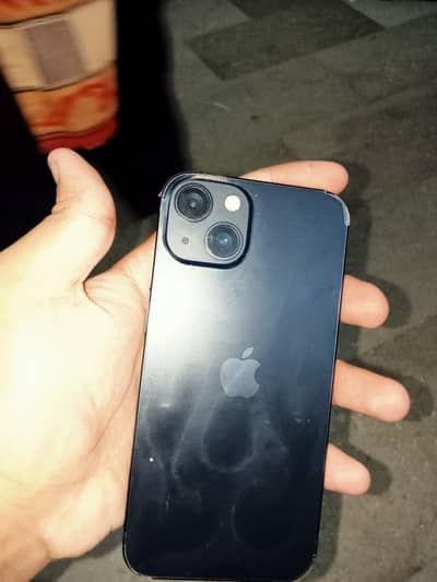 Apple iPhone 13