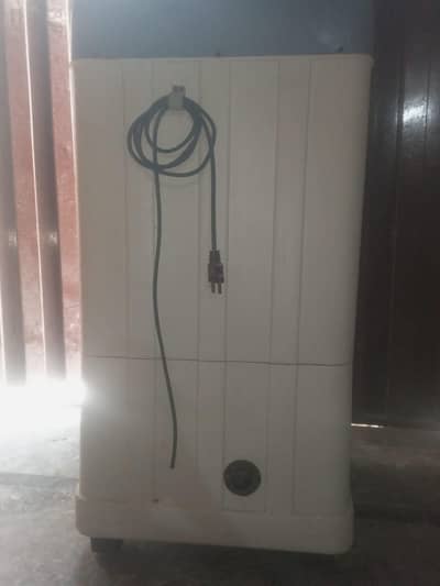 errgant sale kerni ha paiso ki zarrooret ha