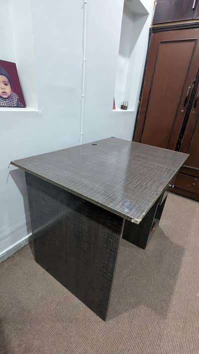 Computer Table For Sell