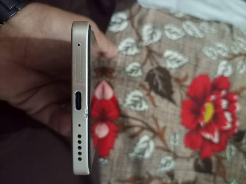 Xiaomi Redmi Note 13 4