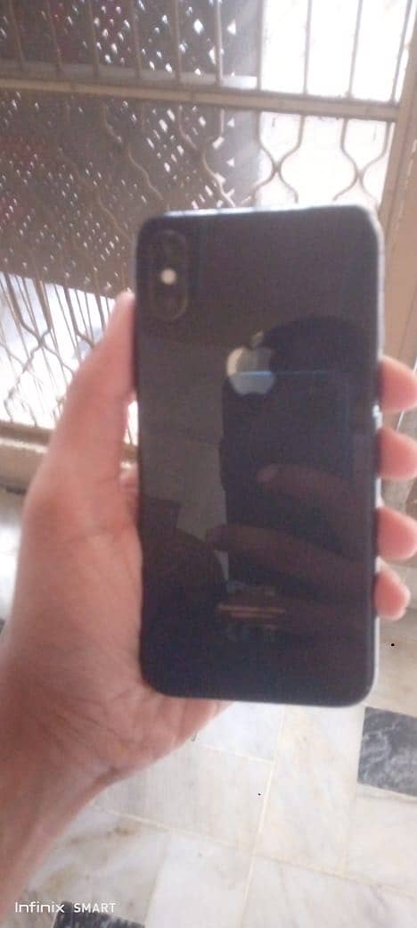 Apple iPhone XS 0