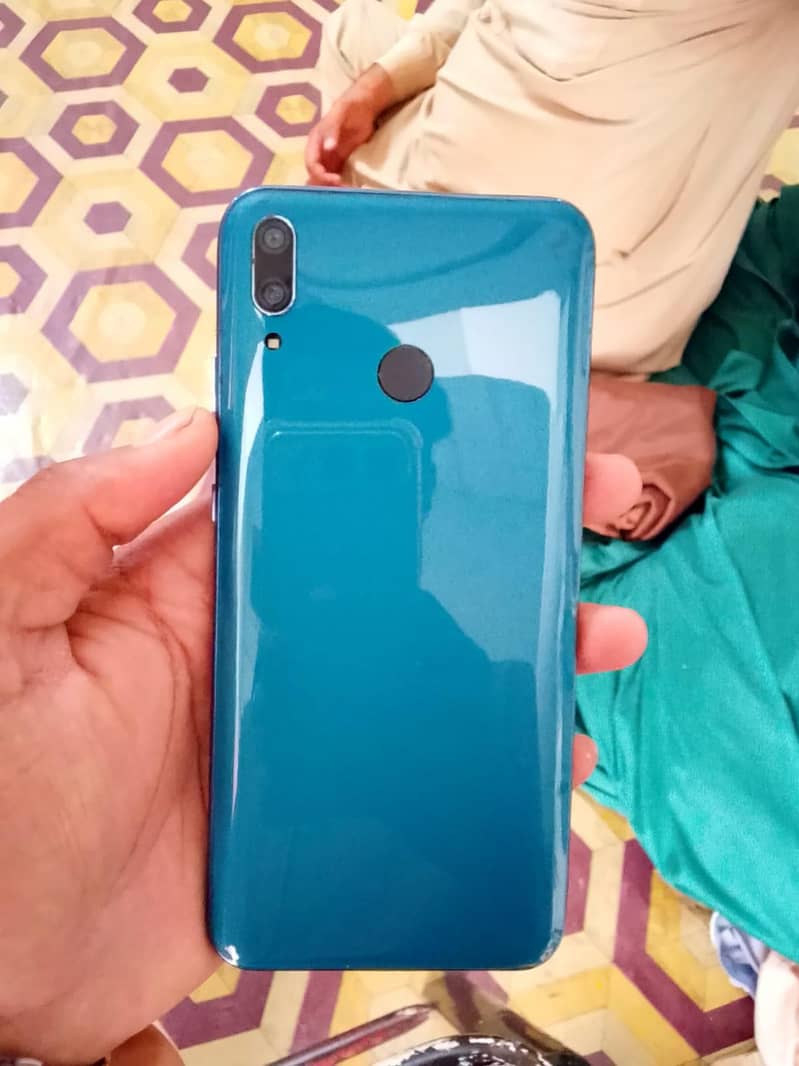 Huawei Y9 1