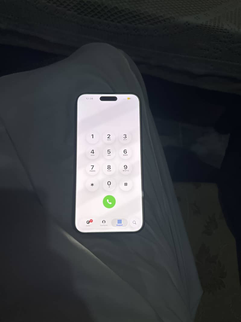 Apple iPhone 15 Pro Max 2