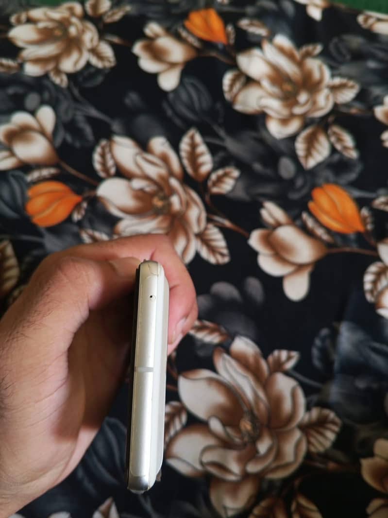 Google Pixel 7 3