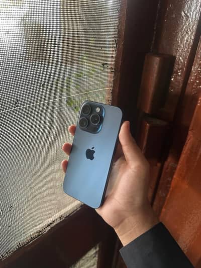 Apple iPhone 15 Pro