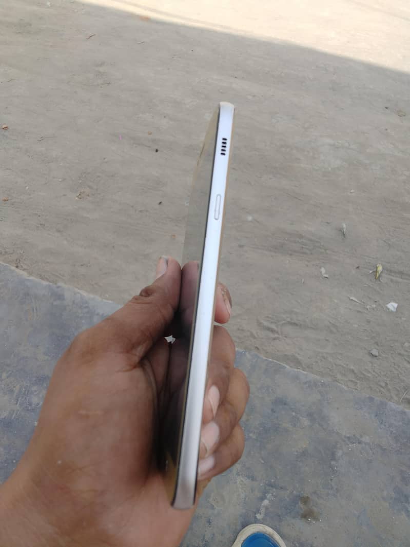 Samsung Mobile A7 6
