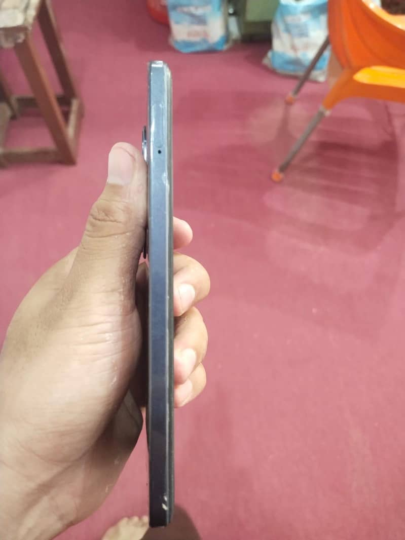OPPO A60 5