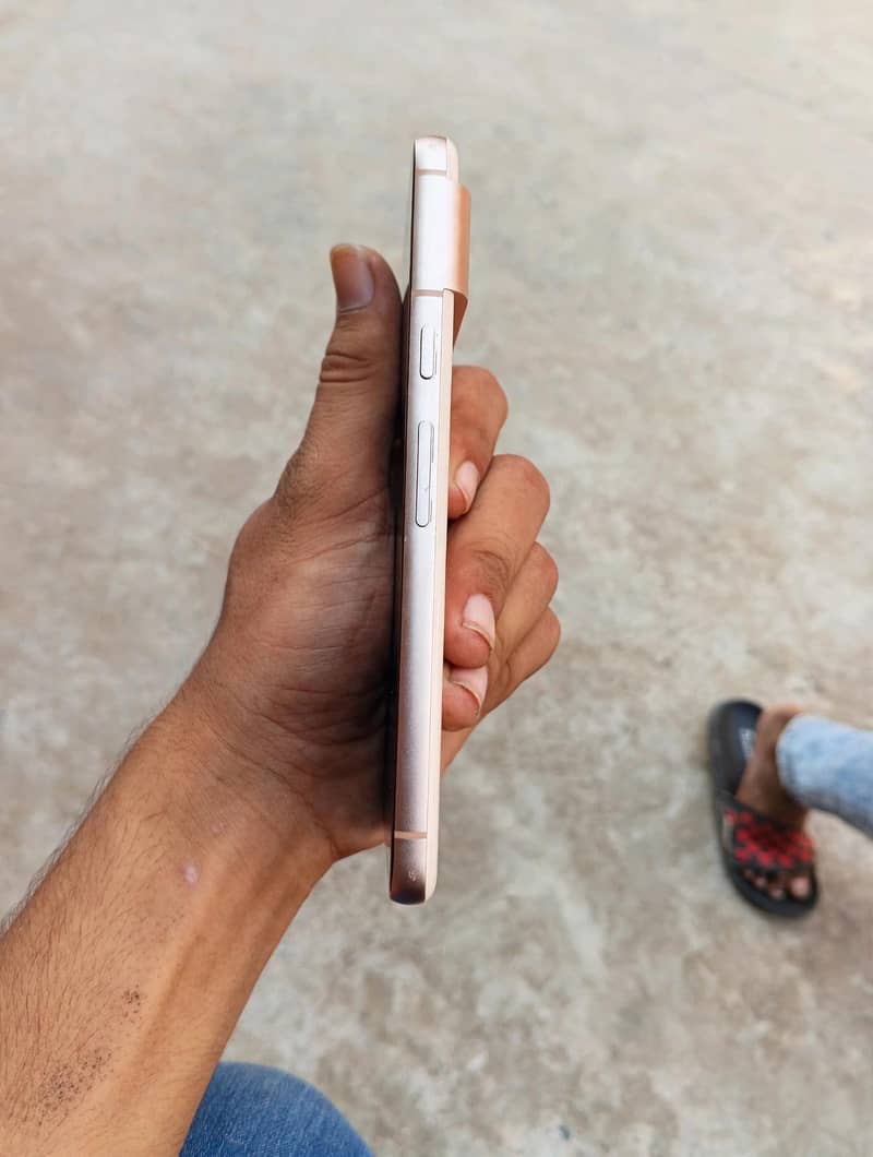 Google Pixel 8 1