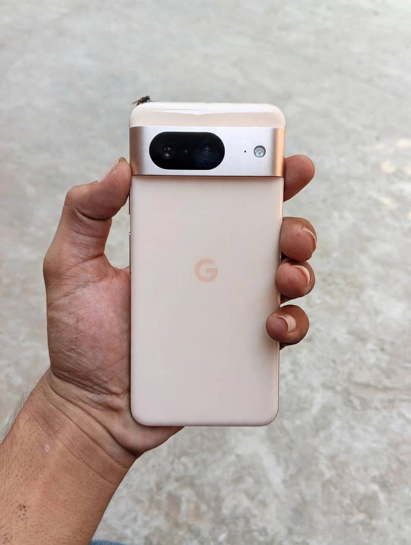 Google Pixel 8 3