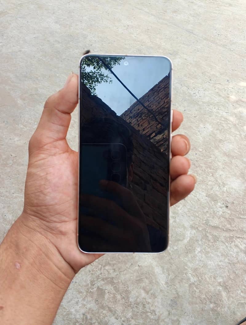Google Pixel 8 4