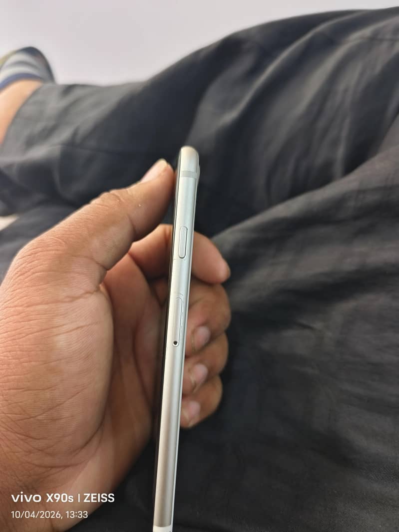 Apple iPhone SE 2