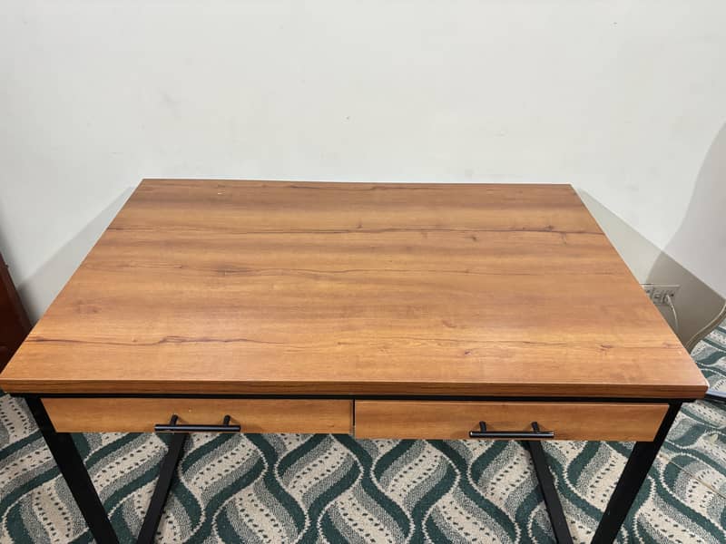 Study/work table 1