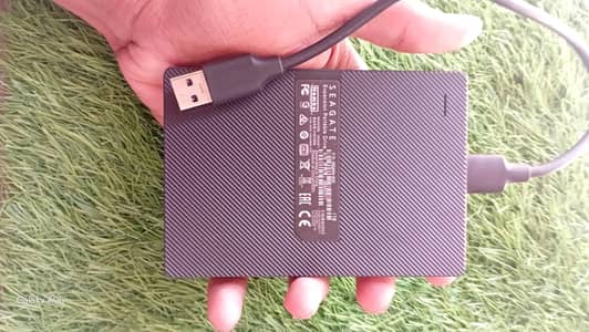 Seagate 1TB portable Hard drive best HDD 11 month warranty