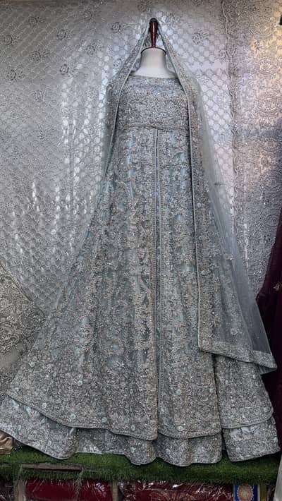 Bridal dress 10/10 condition