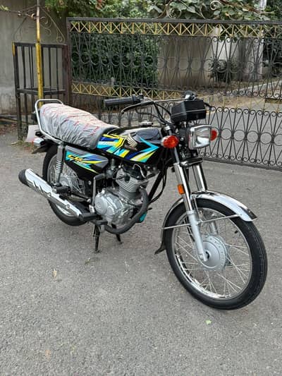 Honda Cg 125 2026 model 05 month ki buying hai only 2500 km used