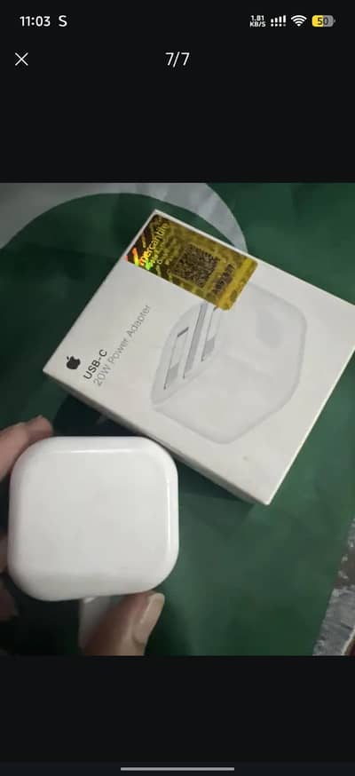 Apple(iphone )charger