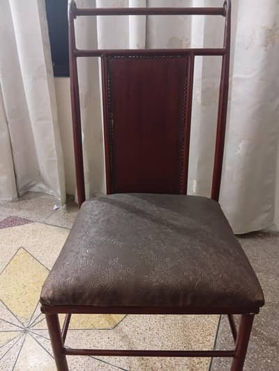 Dining Table with 6 chairs
