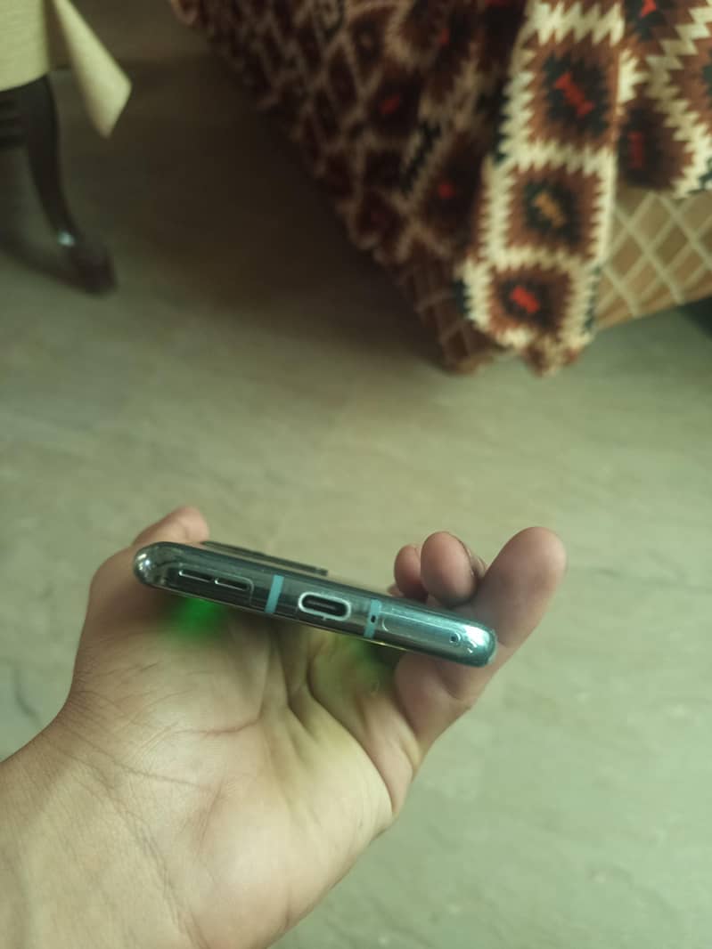 One Plus 10 Pro 5G 3