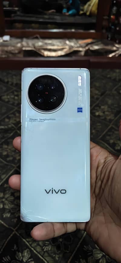 Vivo X90s