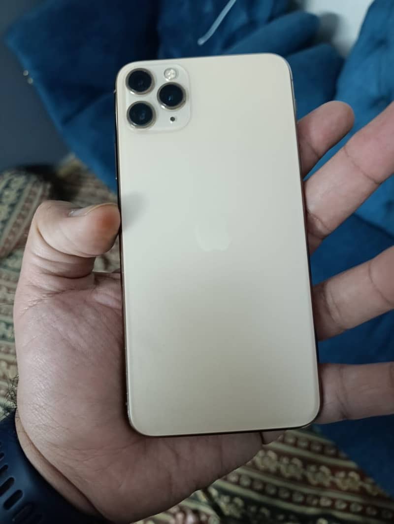 Apple iPhone 11 Pro Max 1