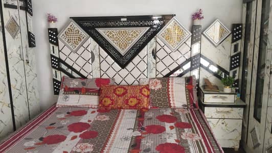 4 pics bedroom set for sale - king bad +6 door almari +dressing + divi