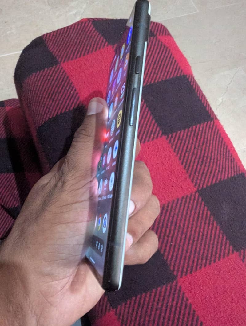 Pixel 6a 3