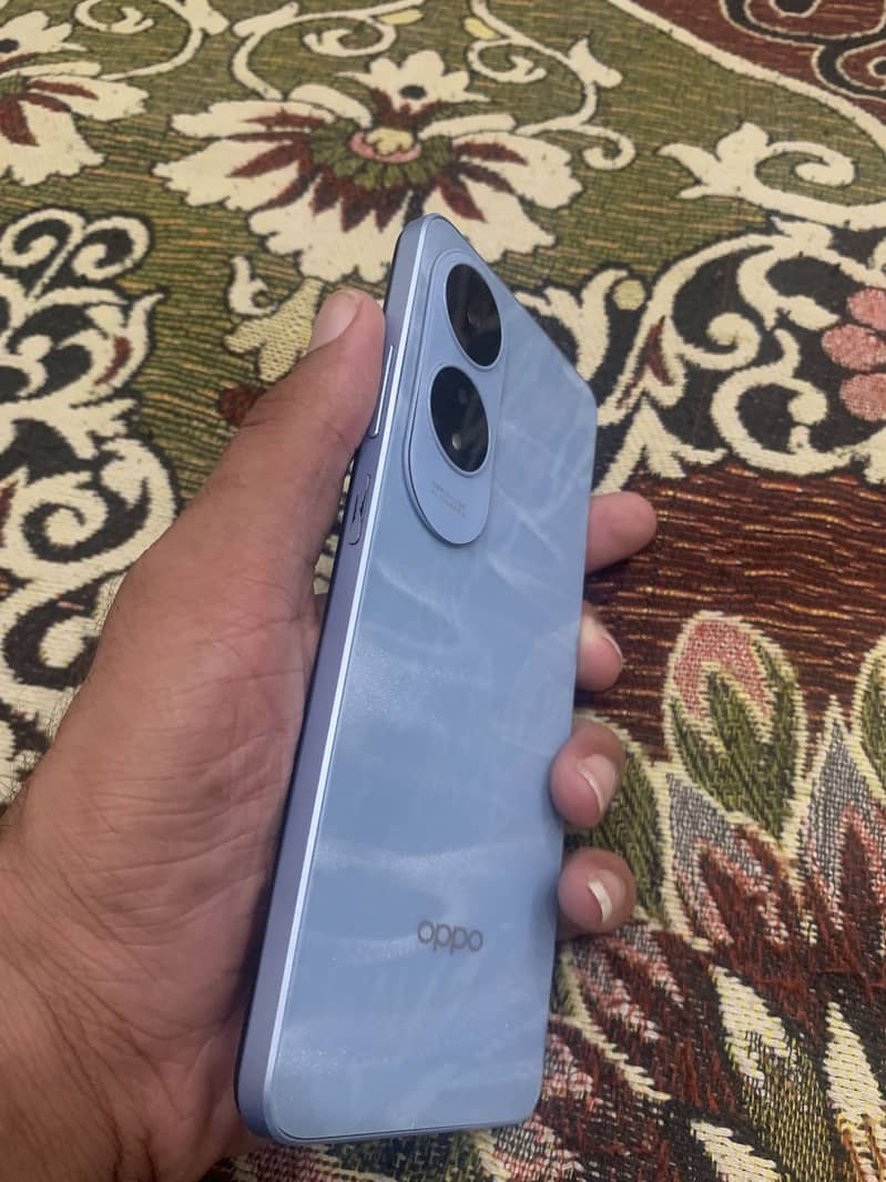 OPPO A60 0