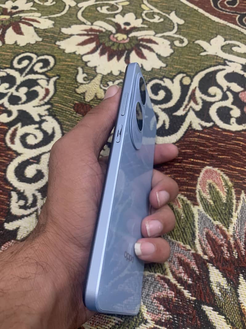 OPPO A60 1