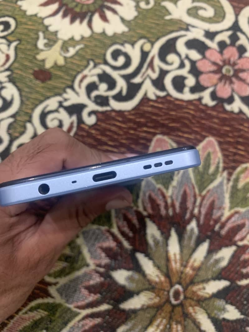 OPPO A60 6