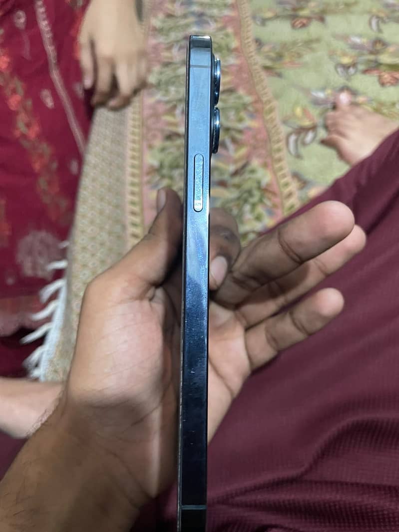 Apple iPhone 12 Pro Max 2