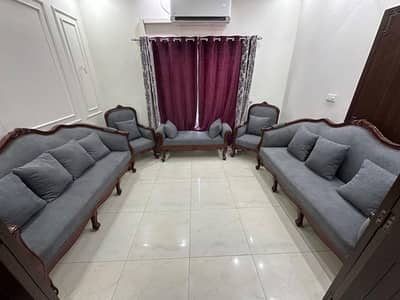 Sofa set 1 month used only