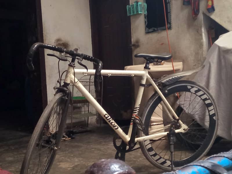 RACING BICYCLE 2