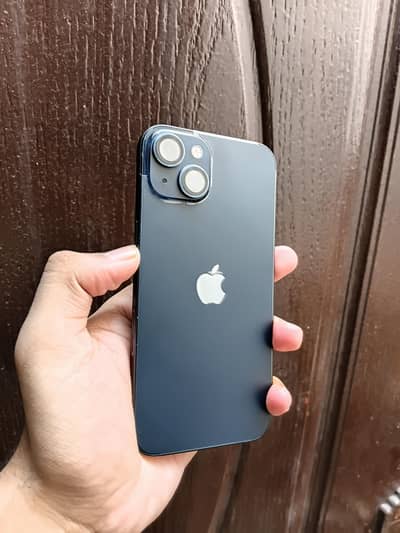Apple iPhone 13