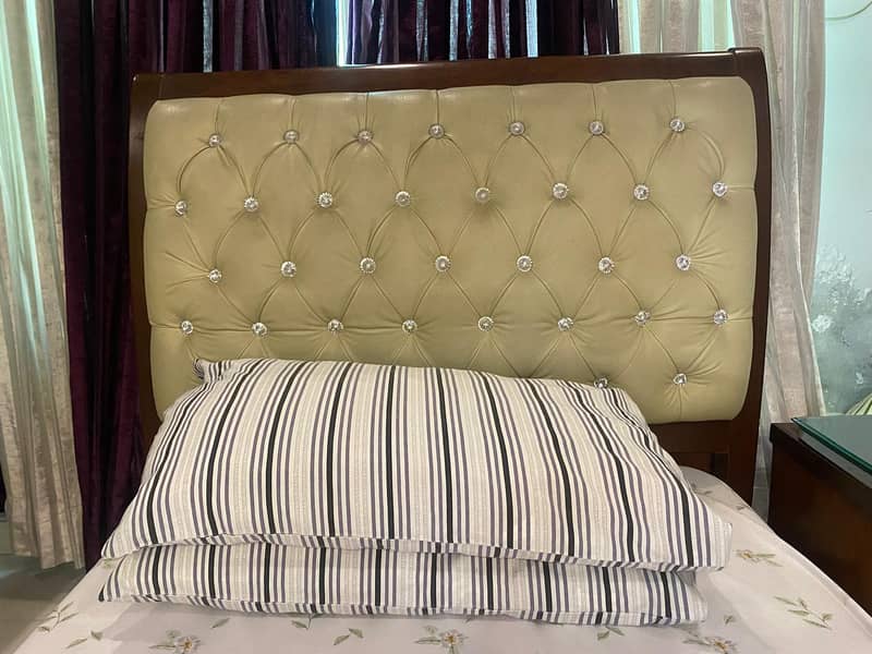 single bed with side table with mattress 1