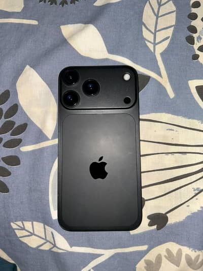 iPhone XR converted to 17 pro max