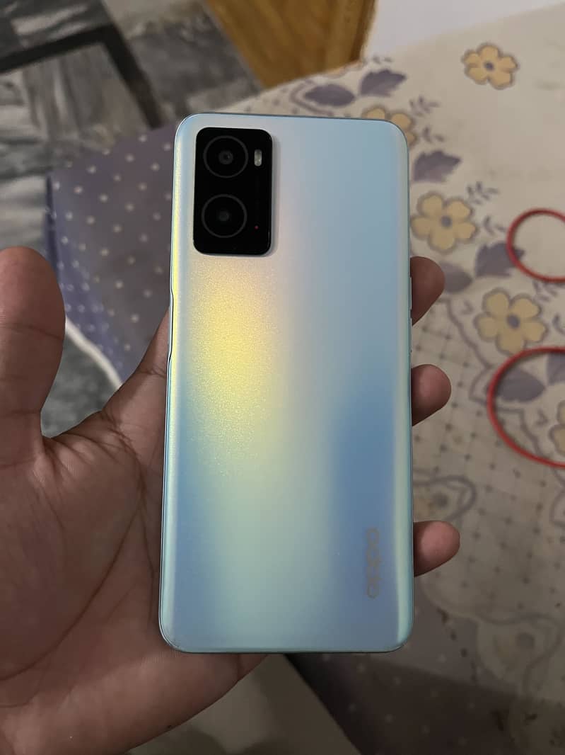 OPPO A76 3