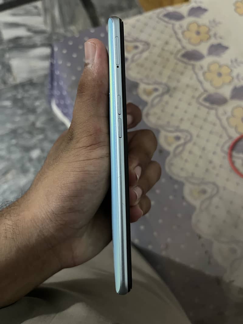 OPPO A76 4