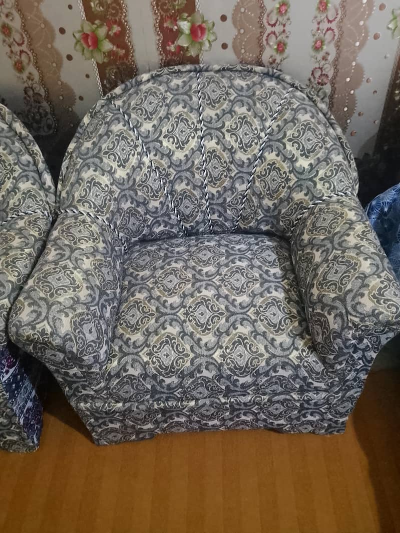 Sofa set. 4