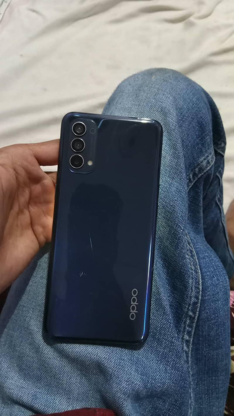 OPPO Reno4 2