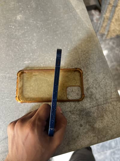 Apple iPhone 12 mini